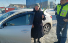 В Международный женский день полицейские присоединились к акциям «Цветы для автоледи», «8 марта – в каждый дом!»