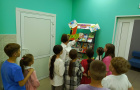 В Варненской детской библиотеке был проведён обзор у книжной выставки «Полёт в страну знаний»